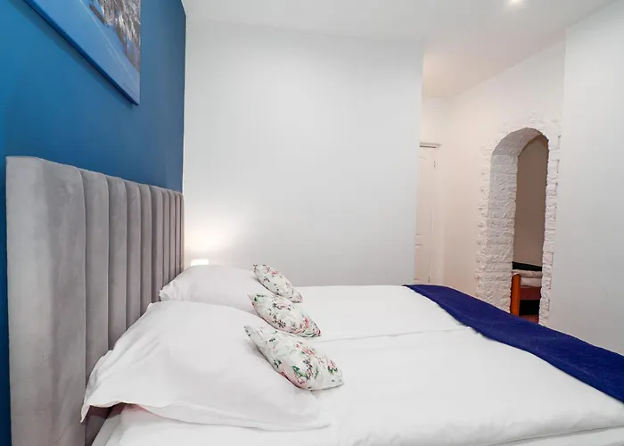 Ognisko Dom Wypoczynkowy Bed & Breakfast 3*